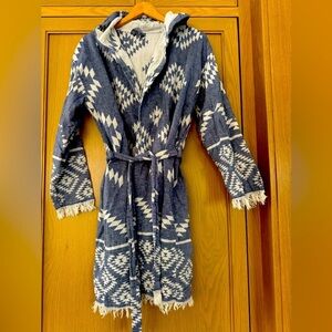 Unbranded Aztec Inspired Belted Wrap / Hooded / Fringe / Medium